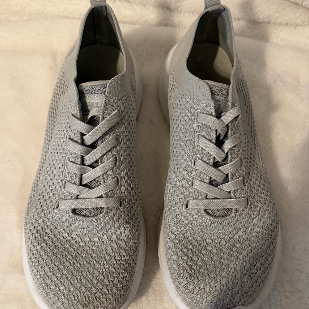Women's Light Gray Knit Sneakers